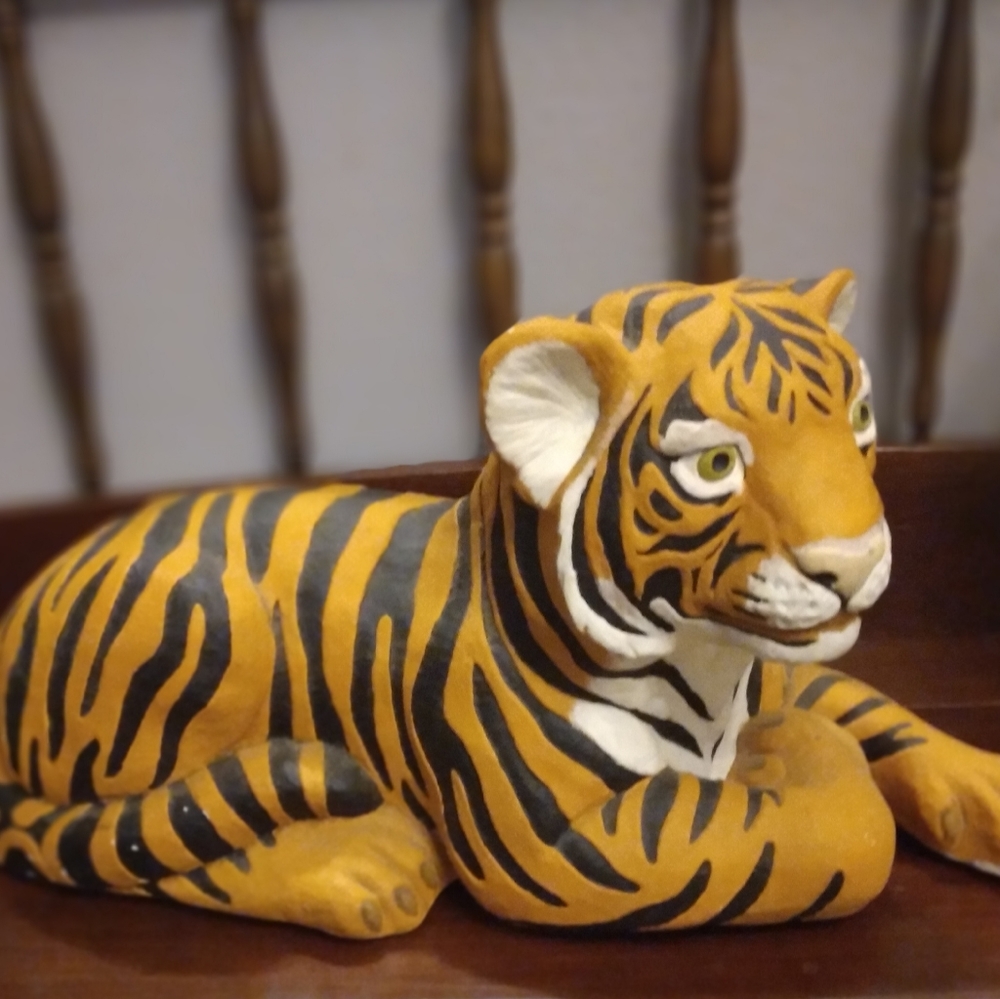 Beauty tiger decor